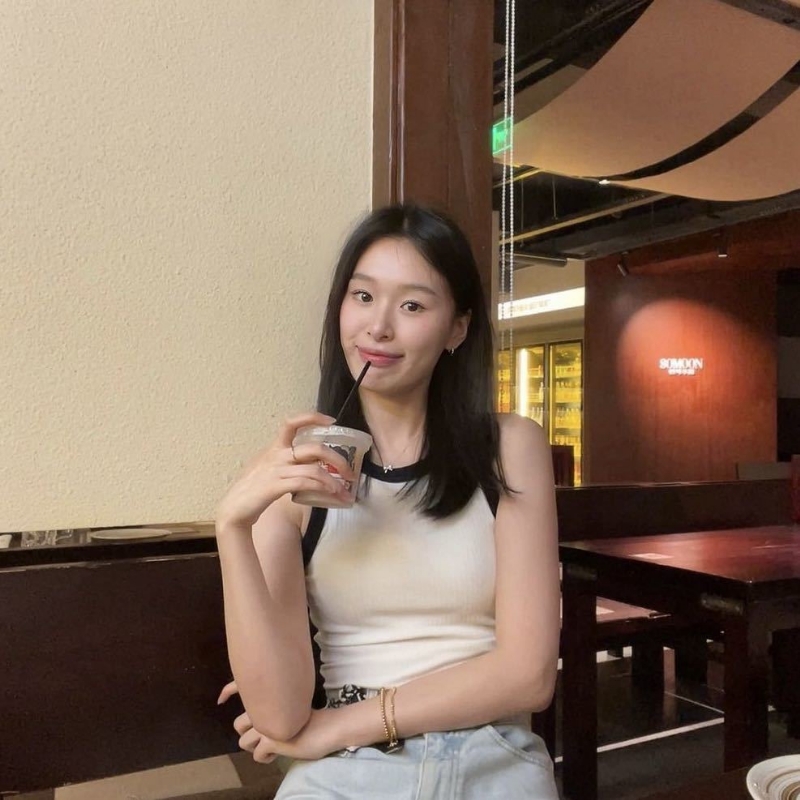 羽毛的第一张照片--金门相亲网