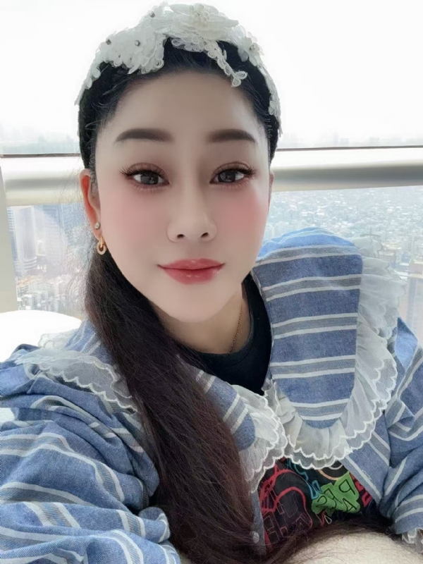 萱草沐晴的第一张照片--金门相亲网